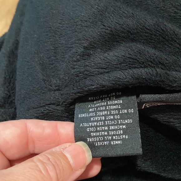 Zero xposure size M warm waterproof jacket . - Picture 8 of 8